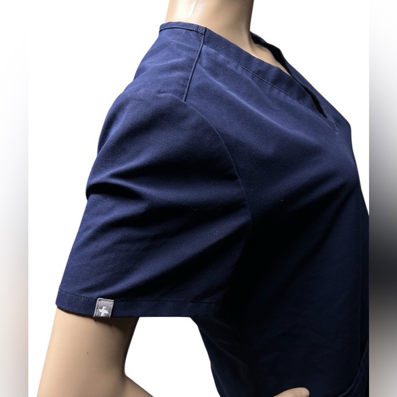 Figs Technical Collection Casma Three Pocket Scrub Top RN Healthcare Women Sz S - Picture 4 of 9